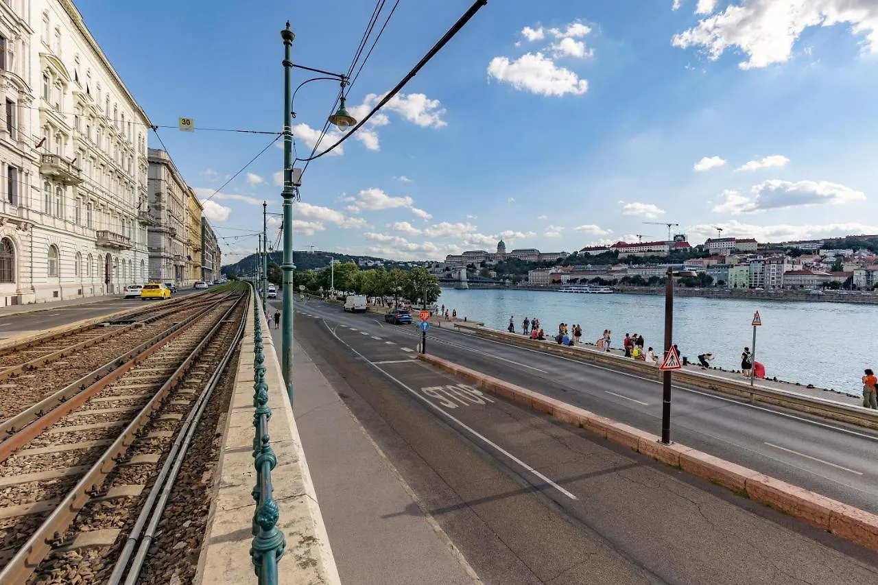 Apartment Riverside Luxury Budapest