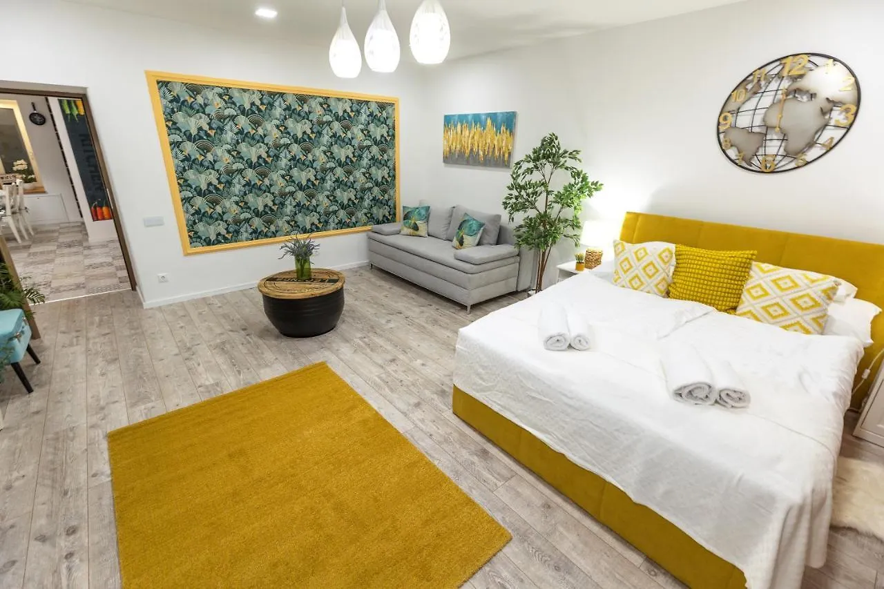 Riverside Luxury Budapest 0*,